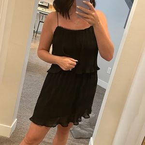 NWT moon river tiered pleated mini dress